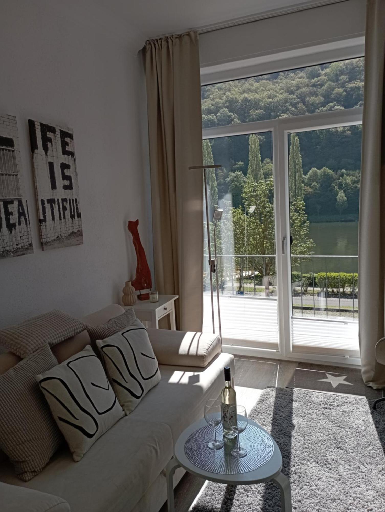 Haus Mosel Apartment Klotten Ruang foto