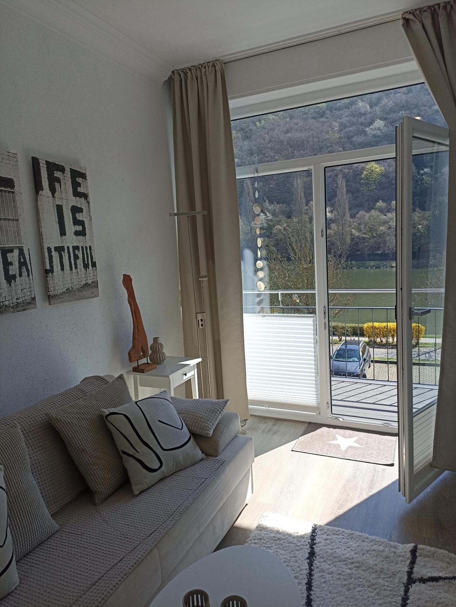 Haus Mosel Apartment Klotten Bagian luar foto