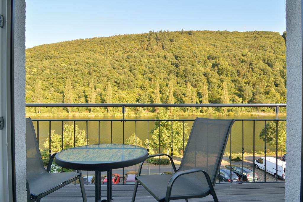 Haus Mosel Apartment Klotten Ruang foto